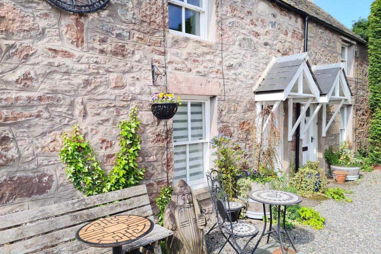 Alexander Cottage Inverness Extérieur photo